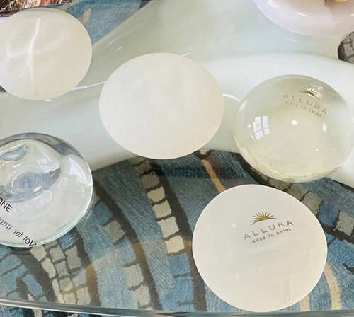 隆胸假体实物图