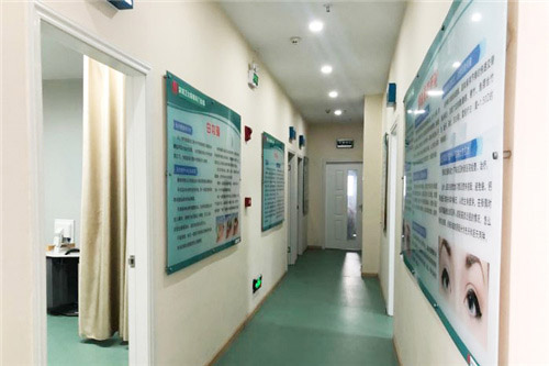 深圳卫尔斯眼科走廊