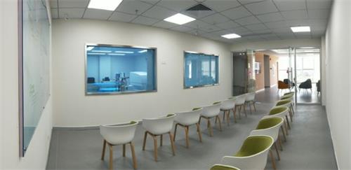湛江爱尔奥理德眼科医院等候区