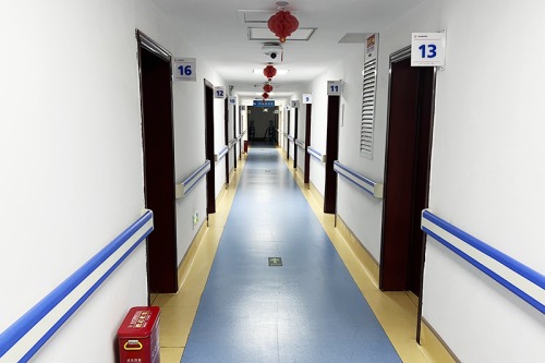 平顶山眼科医院走廊区域