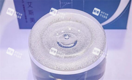 艾斯美隆胸假体照片