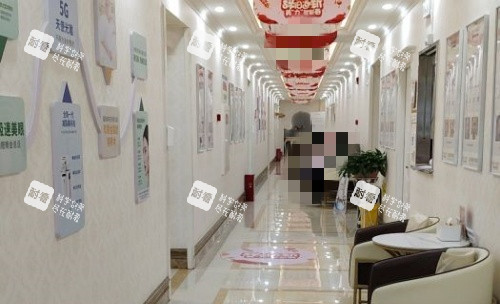 成都达芬奇整形医院走廊示意图