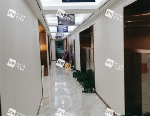 湖北武汉江城整形外科医院走廊
