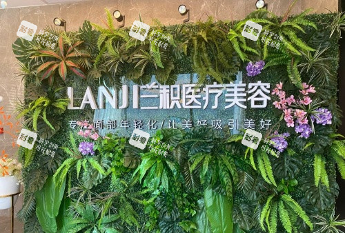 南昌兰积整形指示牌示意图