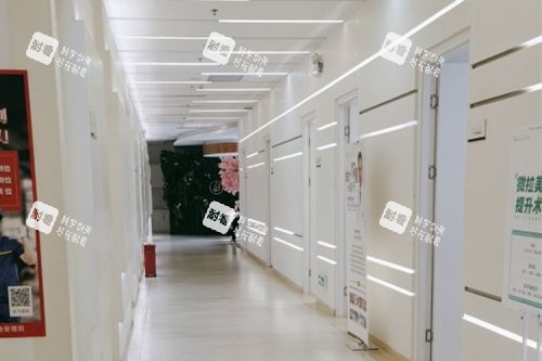 深圳珍妮整形走廊环境图