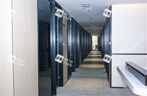 深圳非凡医疗美容治疗间走廊 深圳非凡医疗美容治疗间走廊
