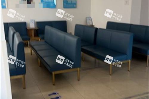 上海医大医院眼科休息区