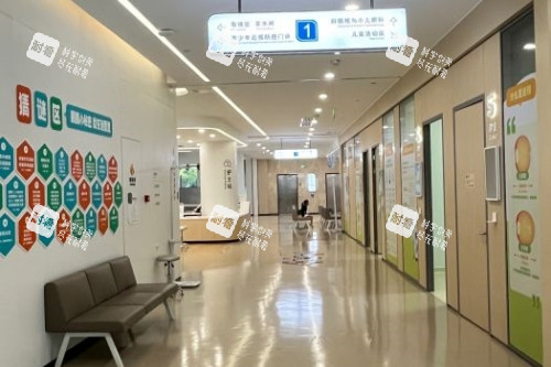 广州普瑞眼科医院走廊