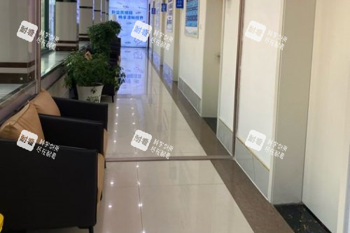 临沂新益民眼科医院角膜塑形镜候诊区