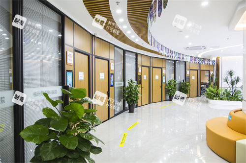 福州亮睛眼科医院诊疗区