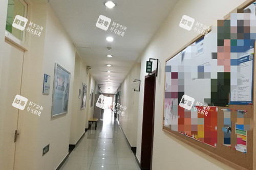 北京华德眼科内部过道环境