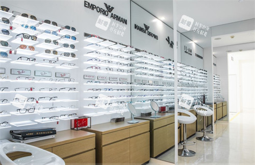 乌鲁木齐美尼康配镜区 乌鲁木齐美尼康配镜区