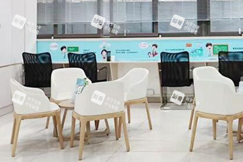 重庆普瑞眼科医院等候区 重庆普瑞眼科医院等候区