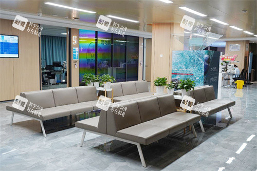 昆明润城普瑞眼科候诊区 昆明润城普瑞眼科候诊区