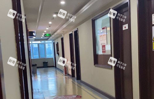 青岛华韩整形走廊环境图