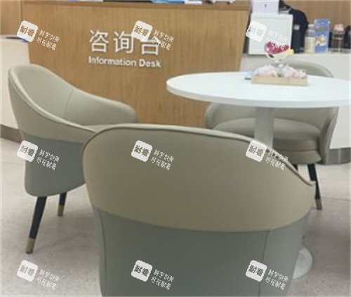 常州泽明眼科导医台环境图