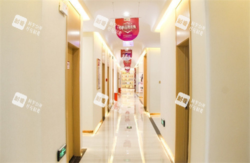 郑州东方整形美容医院走廊环境图