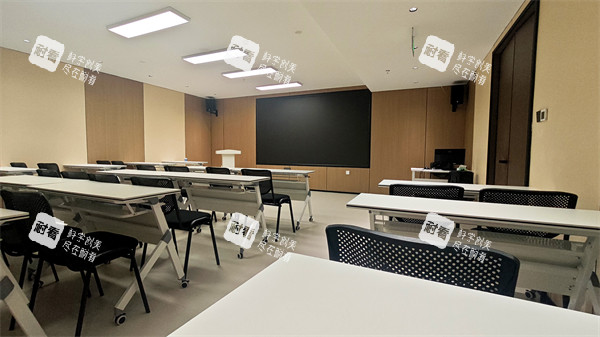 哈尔滨领艺医疗美容负一会议室环境 哈尔滨领艺医疗美容负一会议室环境