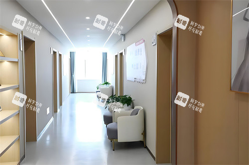 上海江城皮肤医院走廊