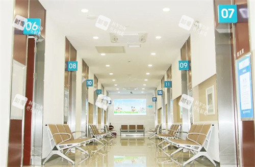 无锡新视界眼科医院走廊 无锡新视界眼科医院走廊