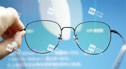 防蓝光近视眼镜 防蓝光近视眼镜
