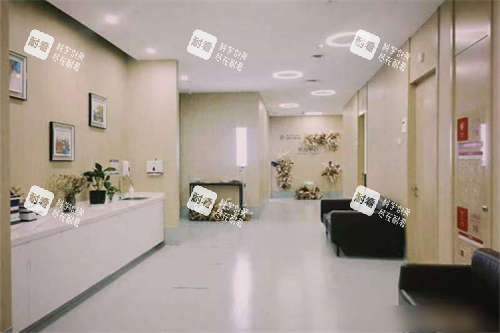 西安存济眼科等待区环境图 西安存济眼科等待区环境图