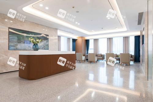 上海爱尔眼科服务台环境