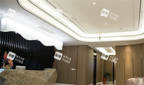 武汉恩吉娜中爱医疗美容医院大厅环境