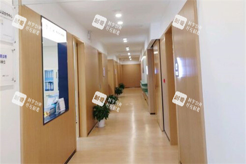 武汉悦瞳眼科医院走廊 武汉悦瞳眼科医院走廊