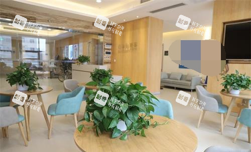 成都爱尔眼科医院大厅 成都爱尔眼科医院大厅