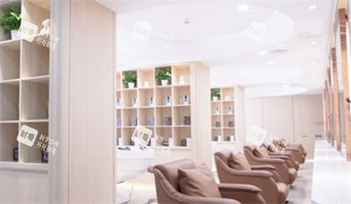 深圳九州植发医院休息区