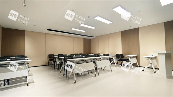 哈尔滨领艺医疗美容负一会议室