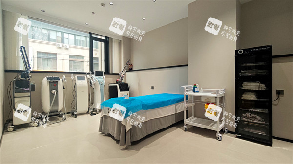 哈尔滨领艺医疗美容2楼治疗室环境一角