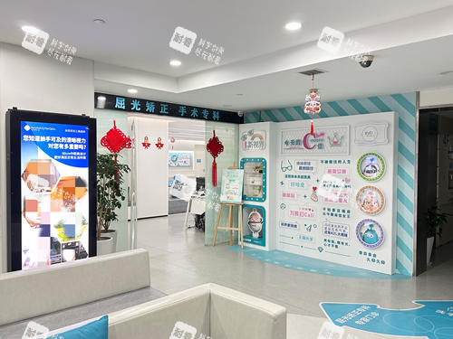 上海新视界中兴眼科医院展示墙