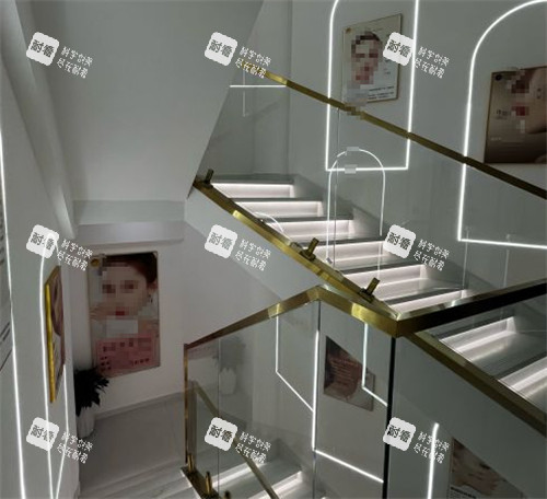 安康维美丽莎医疗美容楼梯