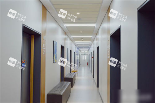 北京华德眼科医院走廊环境