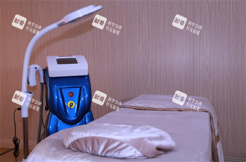 成都友谊医院疤痕科治疗区环境一览图 成都友谊医院疤痕科治疗区环境一览图