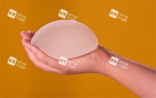 隆胸假体展示图示意