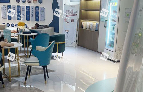 成都恒博天姿整形大厅休息区