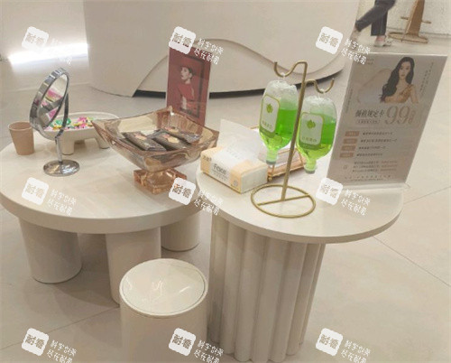 深圳颂美医疗美容休息区桌面 深圳颂美医疗美容休息区桌面