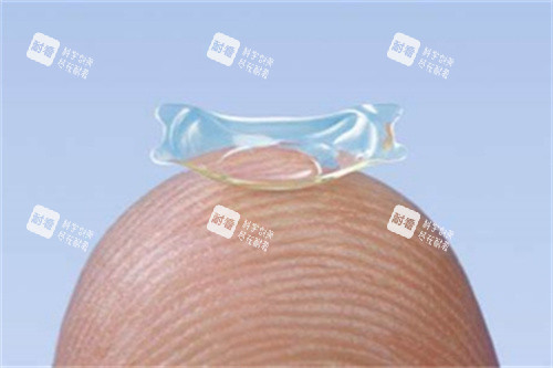 人工晶体示意图 人工晶体示意图