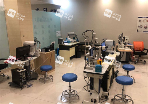 牡丹江爱尔眼科医院检查室