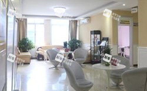 广州广大医院内部休息区环境