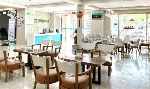 海口国爱近视医院入门厅