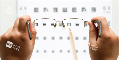 近视眼镜