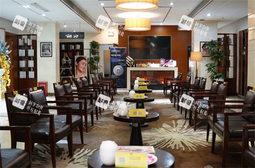 深圳阳光医疗美容一楼等候区