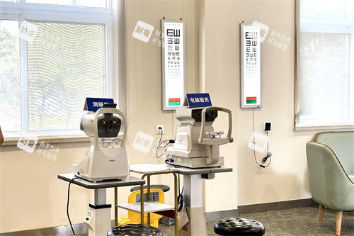 宁波爱尔眼科验光区