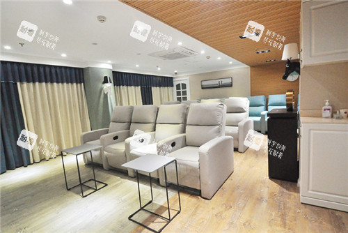 昆明华美美莱整形等待区环境 昆明华美美莱整形等待区环境