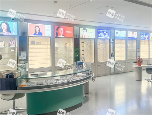 深圳普瑞眼科（星耀店）配镜区