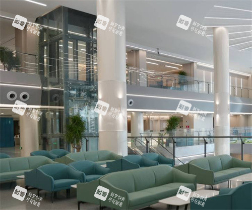 深圳普瑞眼科（星耀店）大厅一角